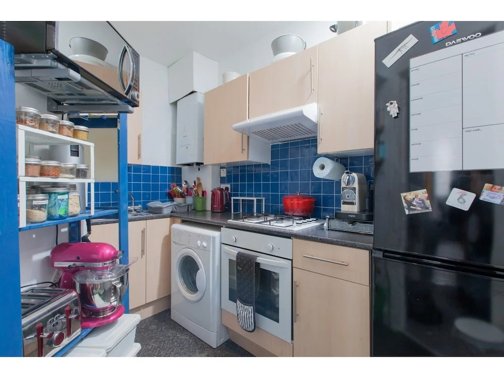 Stylish 1BR Tenement in City Centre for 4