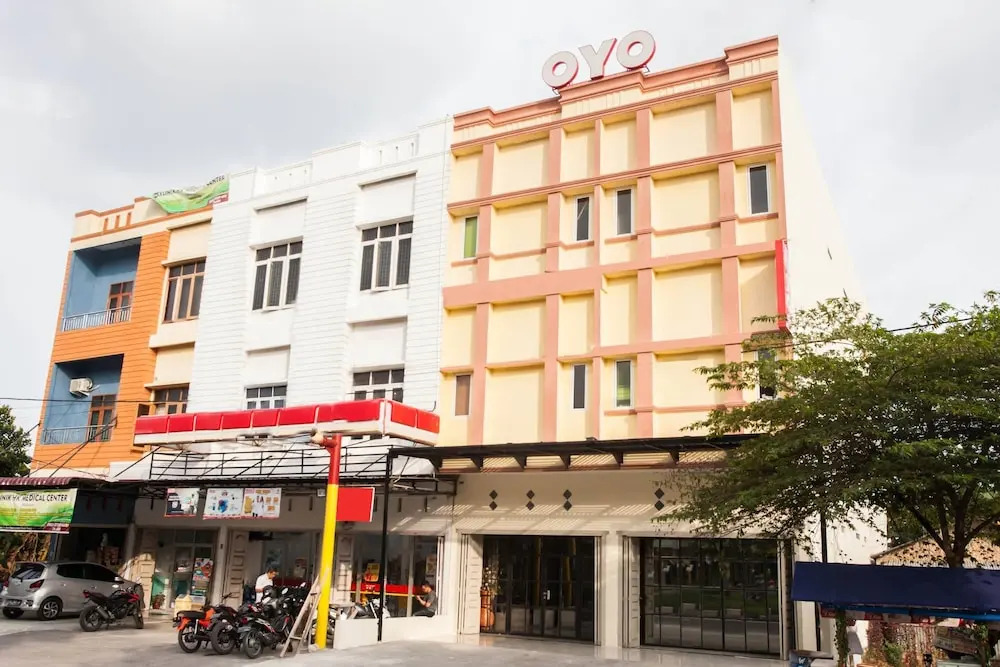 Hotel Winston by OYO Rooms