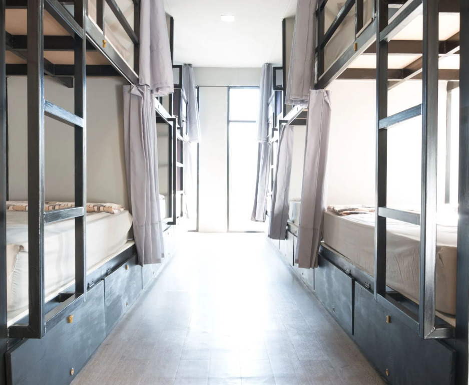 Iris hostel