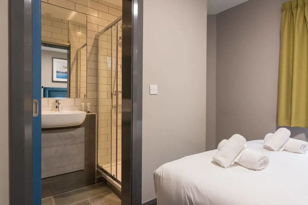 The Ireton by Stay in Belfast