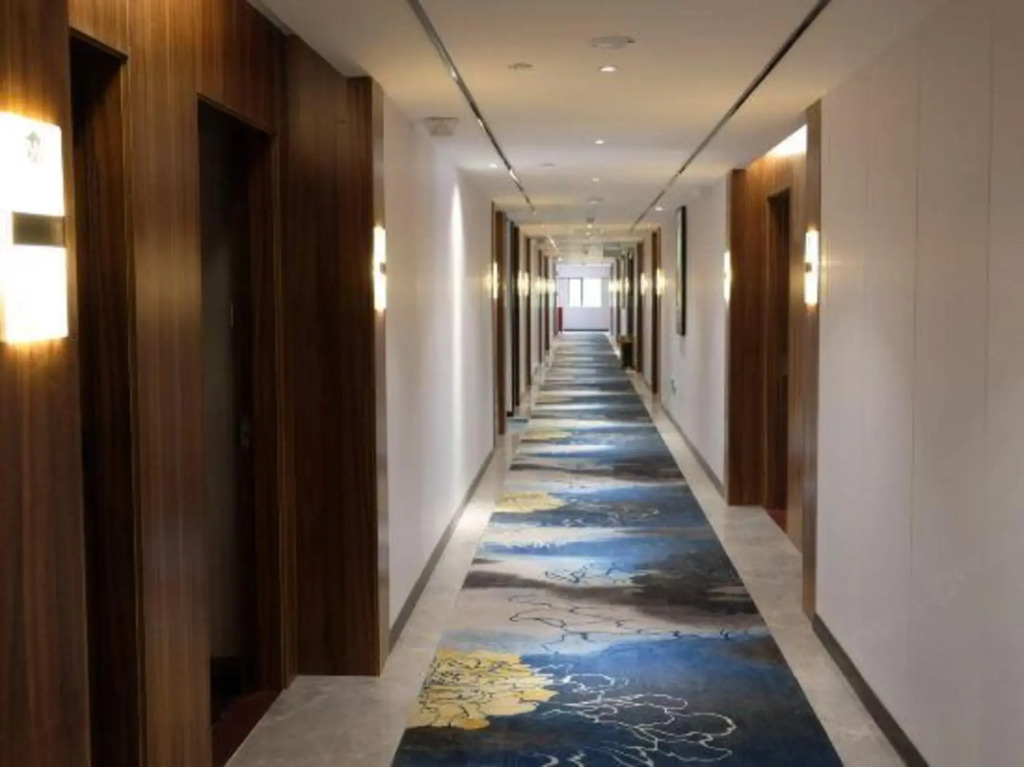 Wanting Hotel (Guangzhou Baiyun Railway Station Xinshi Baixin Plaza)