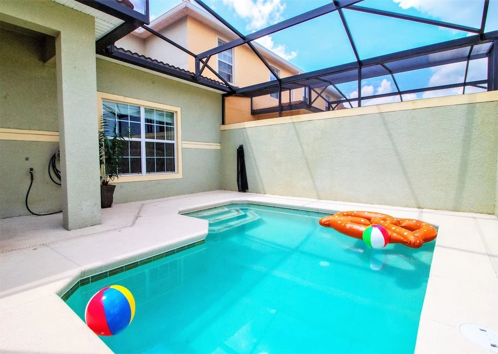 Paradise Palms 3073