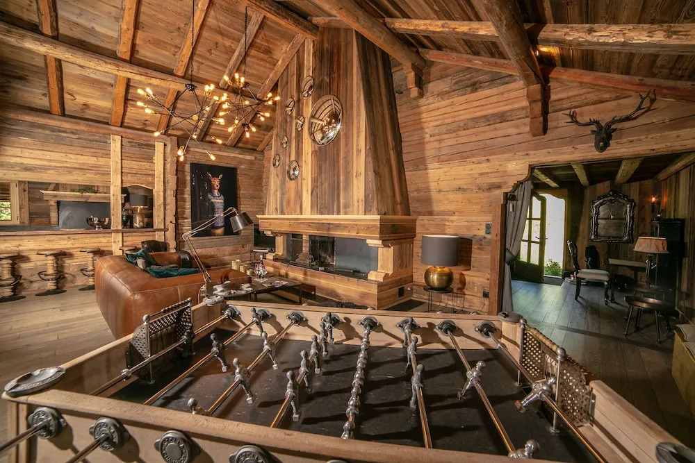 Kashmyre Chalet Luxe Chauffeur Sauna