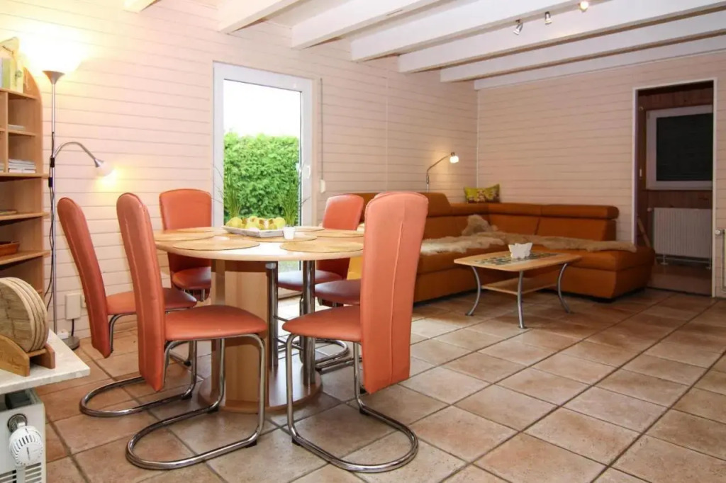 Attraktiver Bungalow in Warwerort an der Nordsee