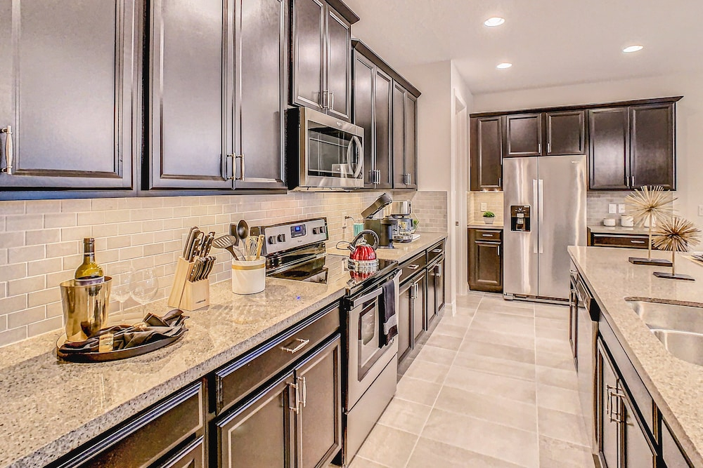 Resort Home With Private Pool, Patio, Foosball & 2 Living Areas - Near Disney
