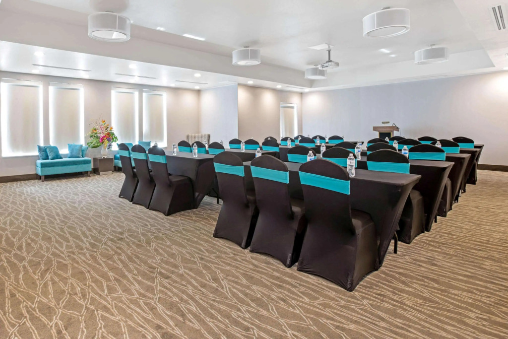 La Quinta by Wyndham Corpus Christi - Portland