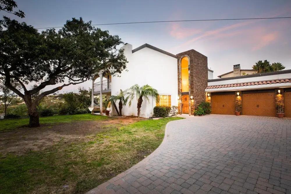 Villa Valencia by AvantStay Entertainers Dream w Outdoor Kitchen Spa Views