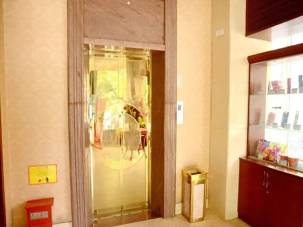 GreenTree Inn  Zhenjiang Dashikou Express Hotel