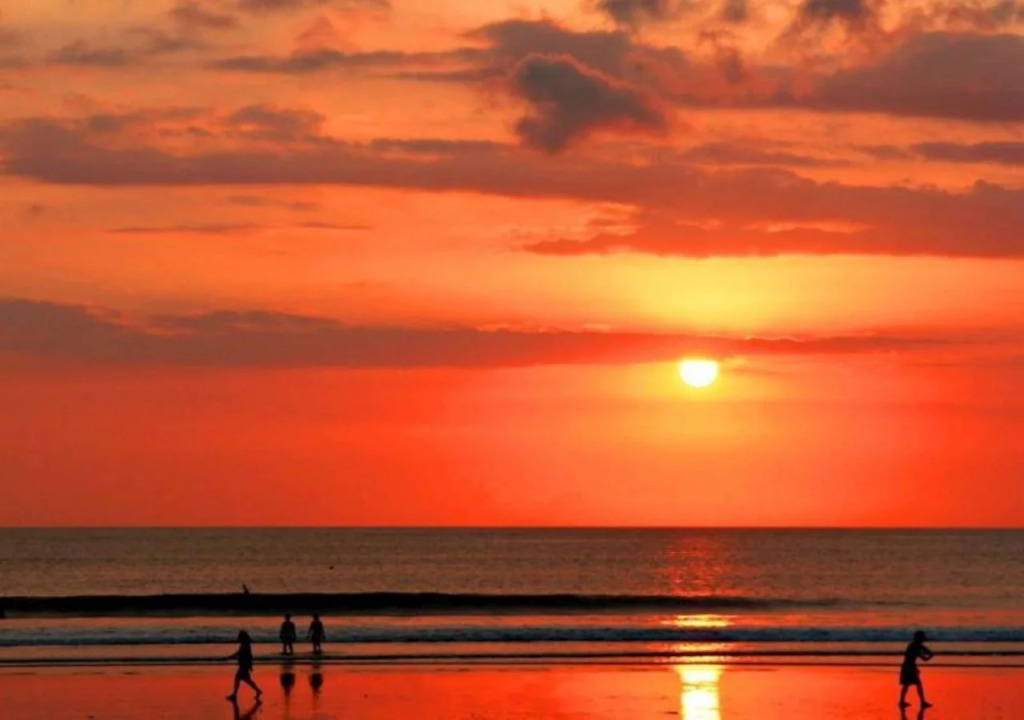 The Akmani Legian