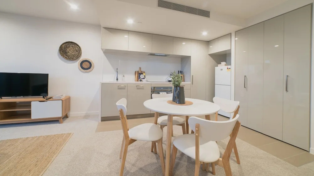 2 Bed Brisbane Resort Apartment