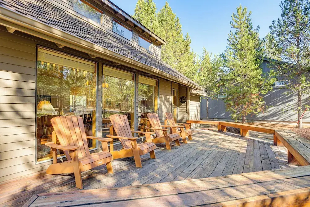 Private Hot Tub & Sharc Passes! Sunriver Home