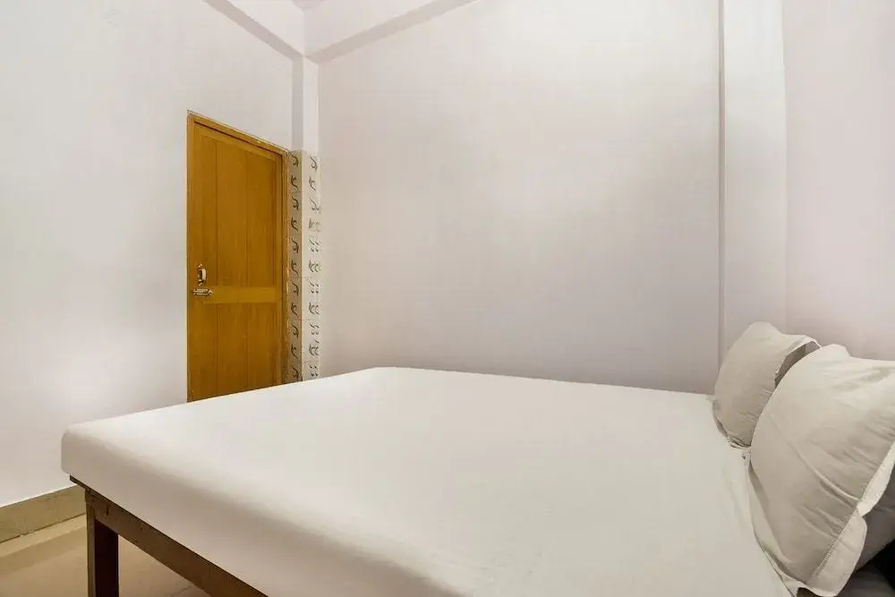 Shivam Guest House by OYO Rooms
