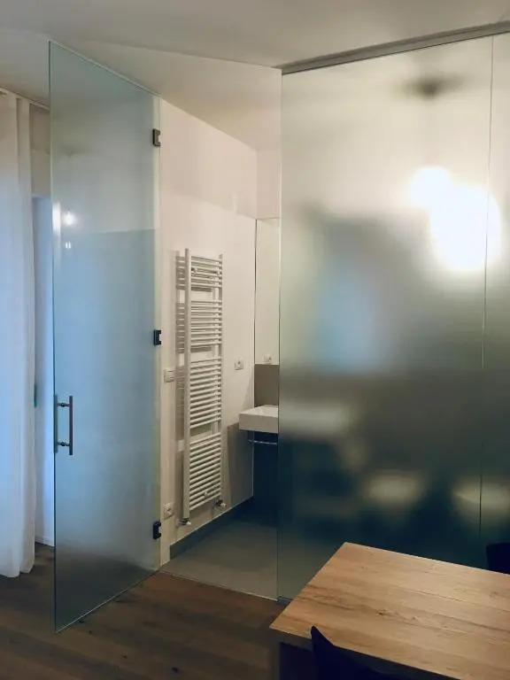 V Suite