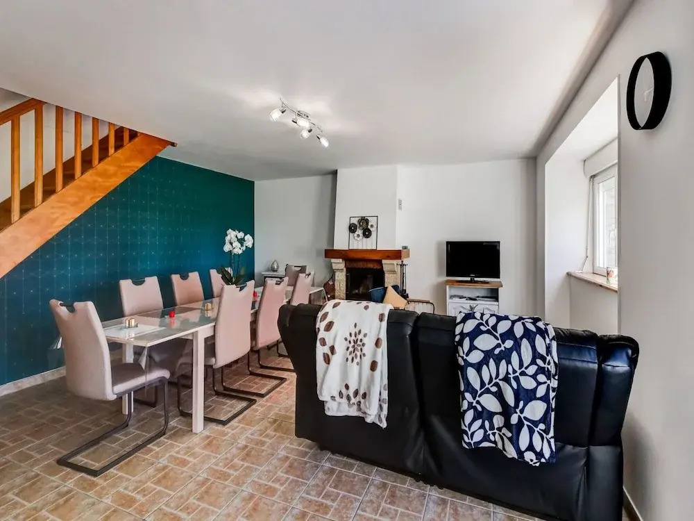 Gite des Salines in Stone With Views