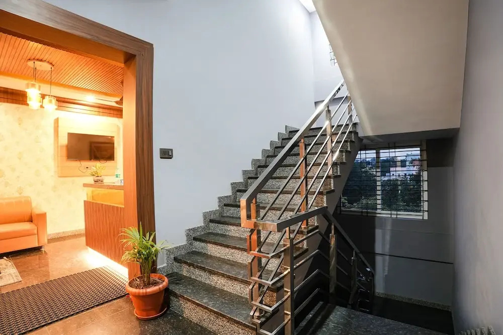 FabHotel 7 Hills