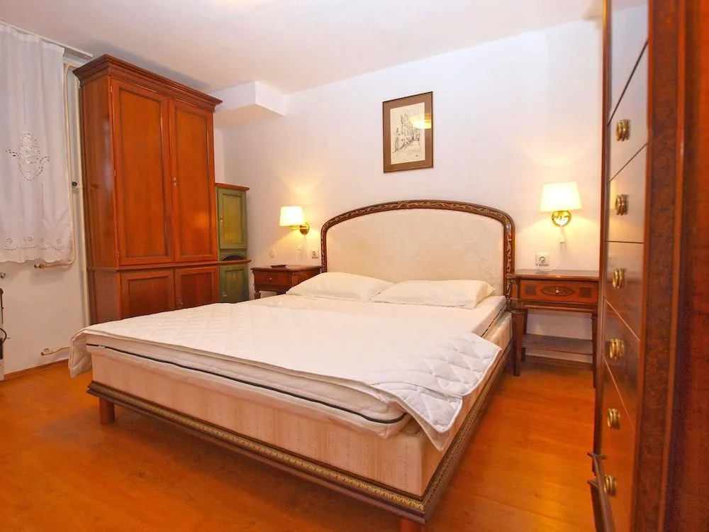 Apartment 1278