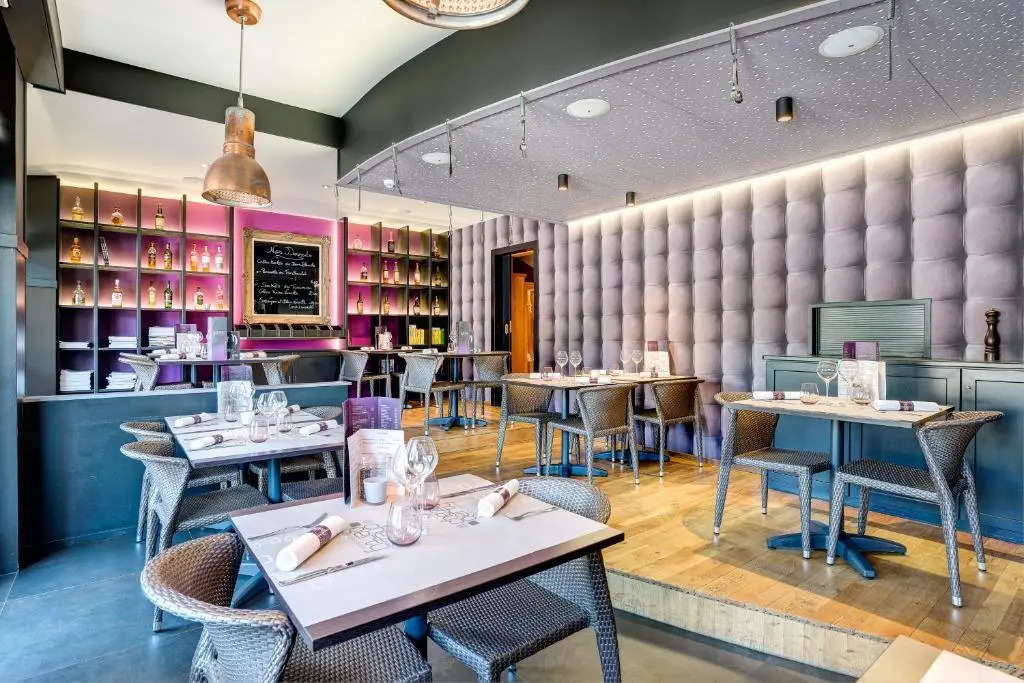 RAVeL Hotel Cyrano