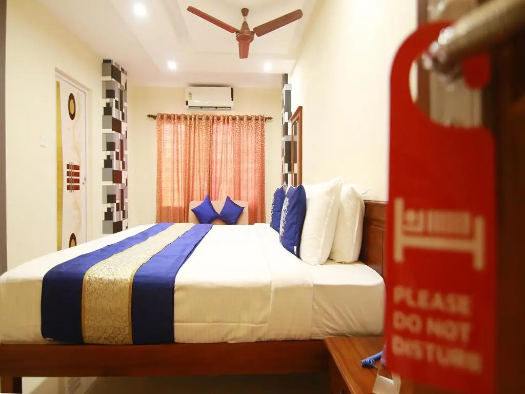 OYO Flagship 5202 Hotel Pearl Malabar