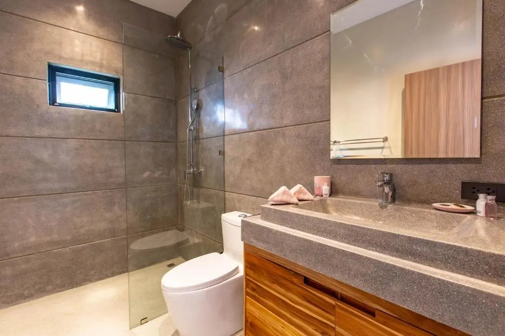 Villa Nirvana 3 Br, 500m from the beach