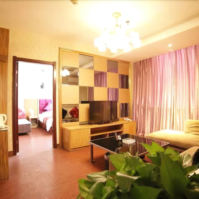 She and He Service Apartment