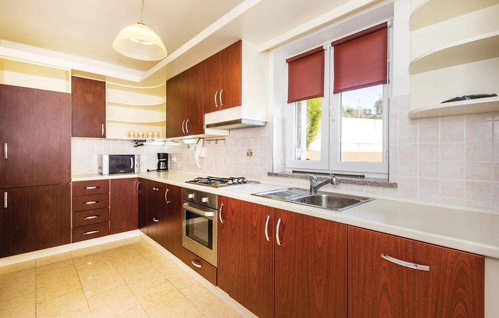 Beautiful Home in Icici With Wifi and 3 Bedrooms