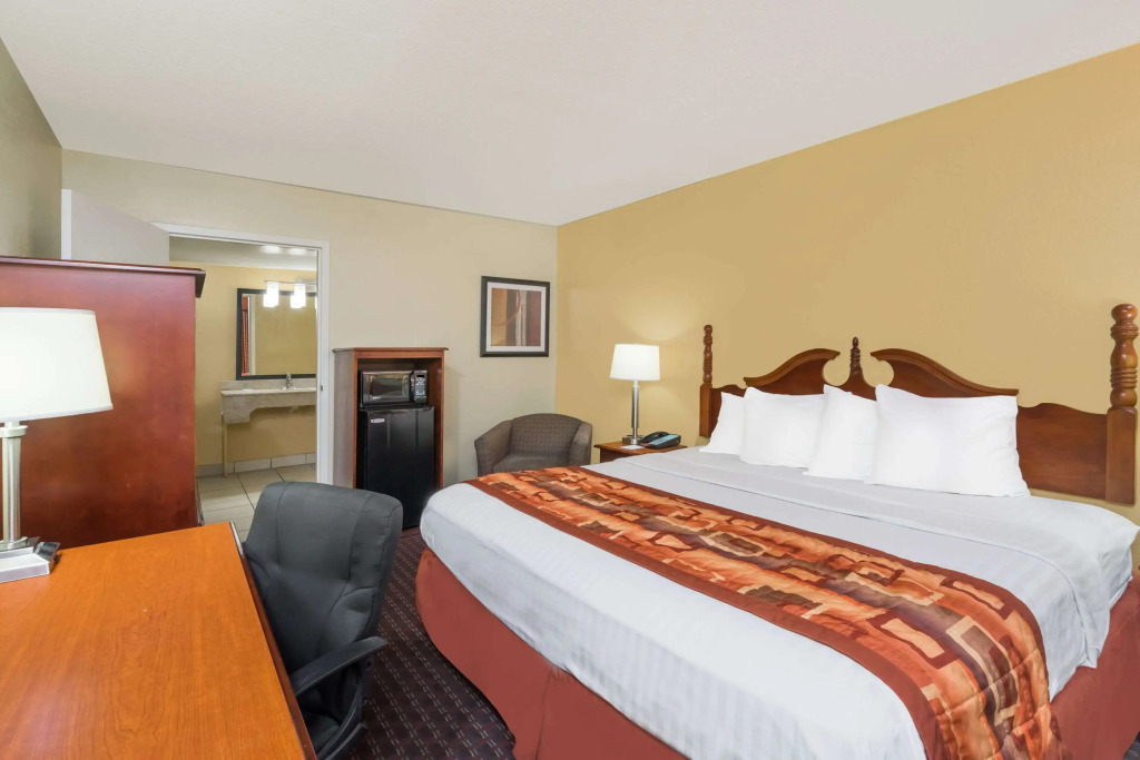 Baymont by Wyndham Goodlettsville Nashville