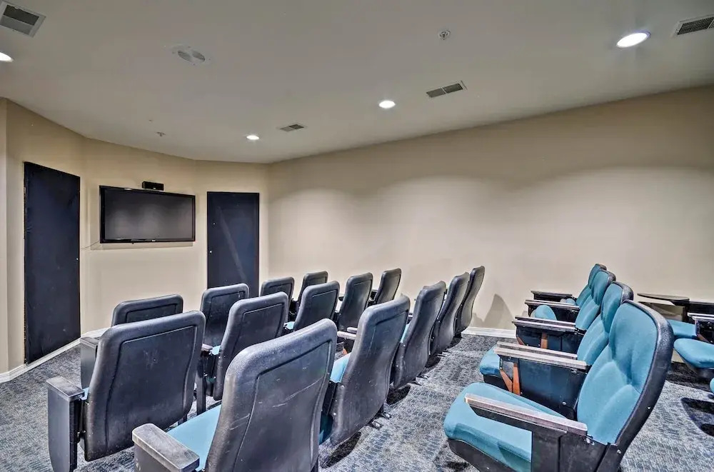 Holiday Hills Resort Condo w/ Hot Tub Access