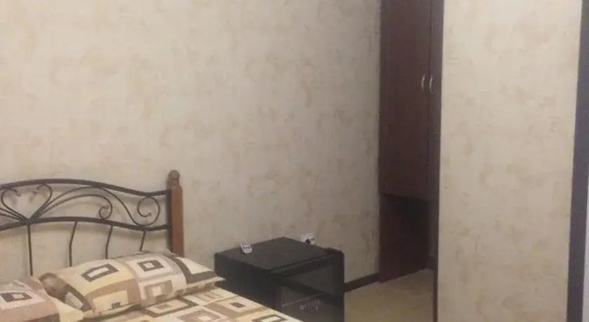У реки