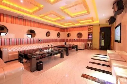 Chenlong Gangyue Hotel