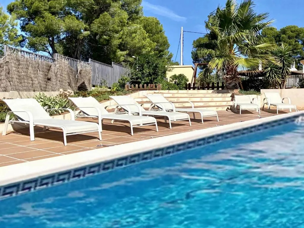Villa Buena Vista - 5 bedroom fully air-conditioned villa with private swimming pool