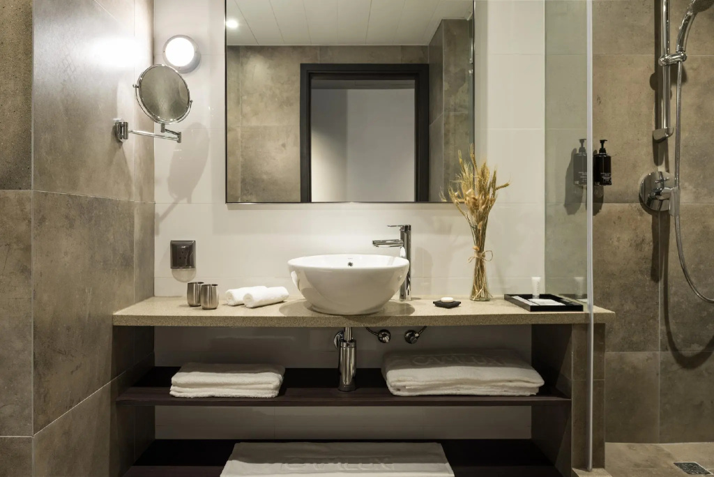 Camlux Hotel