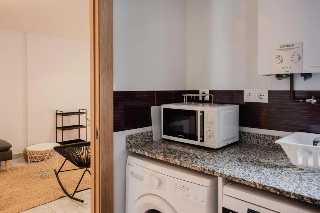 Apartamentos FV Flats Valencia - Mestalla 5