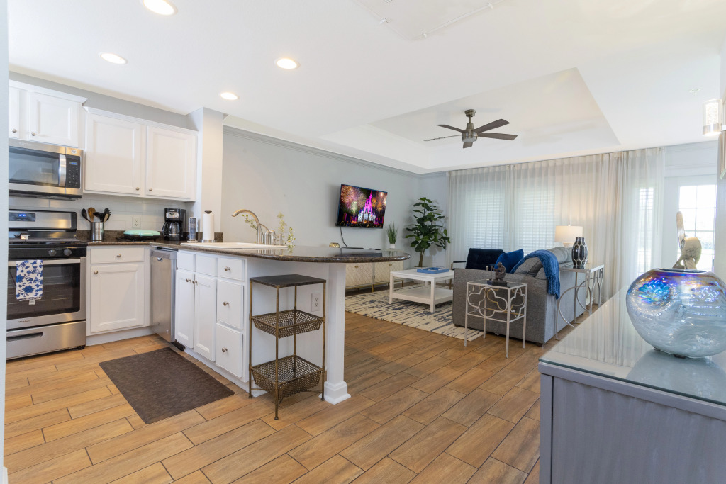 Gorgeous 3Bd Close to Disney Reunion Resort 1596