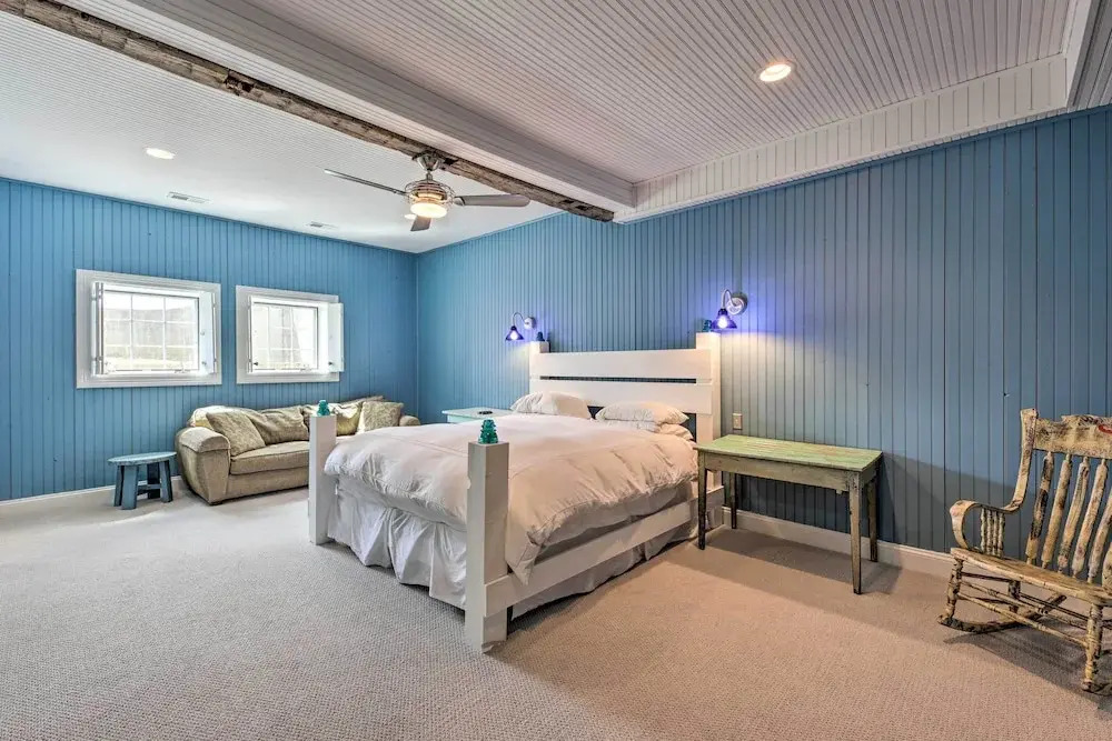 Luxe Barndominium w/ Home Gym, Theater, & More!