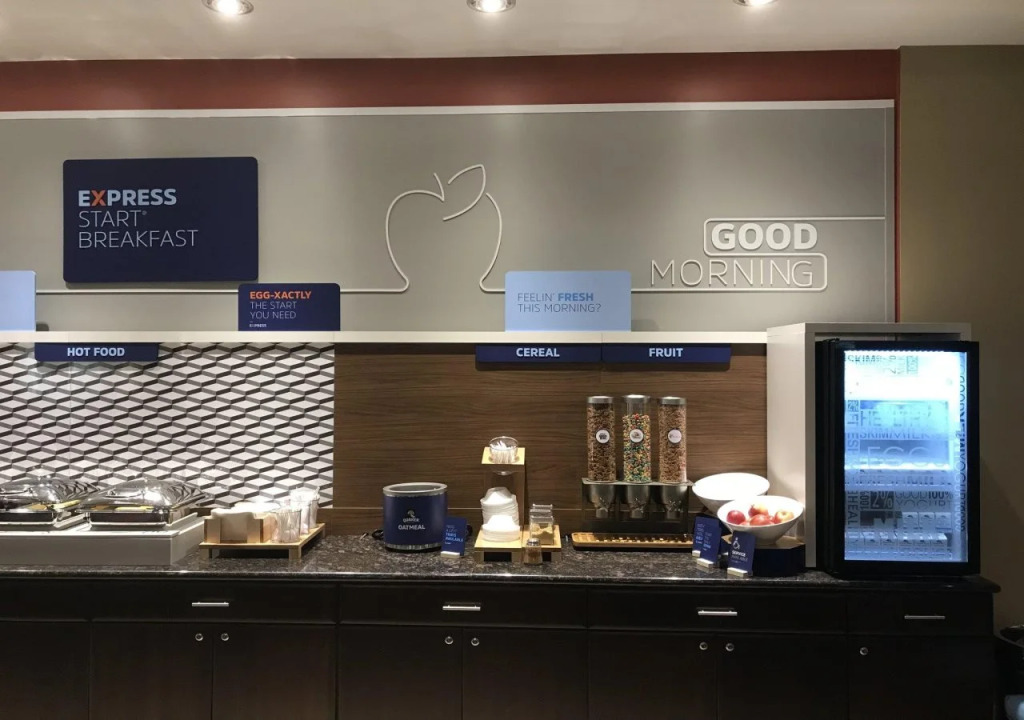 Holiday Inn Express Hotel & Suites Columbia Univ Area-Hwy 63 by IHG