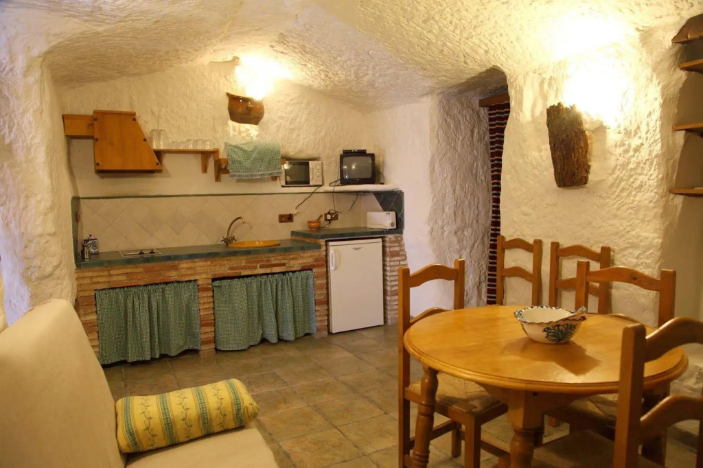 Cuevas La Atalaya