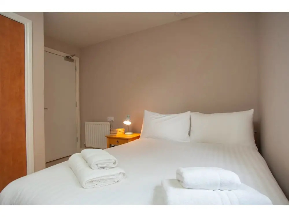 Gorgeous 2 Bed Flat in Historical Edinburgh