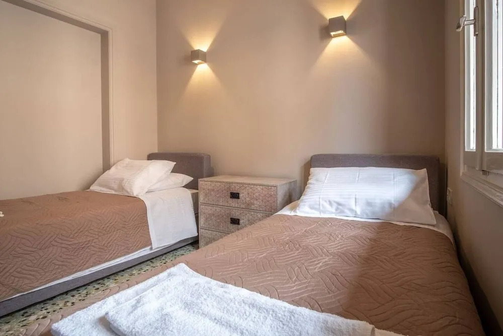 4 Guests - Veneris Residence Apartment in Chania