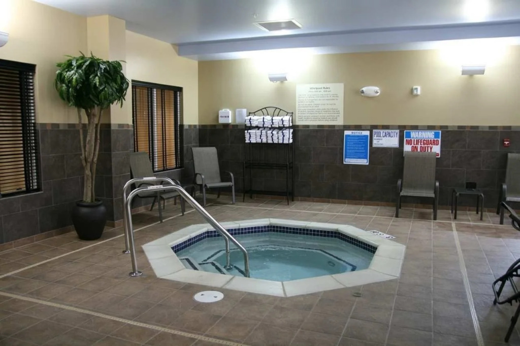 Hampton Inn & Suites Detroit/Airport Romulus