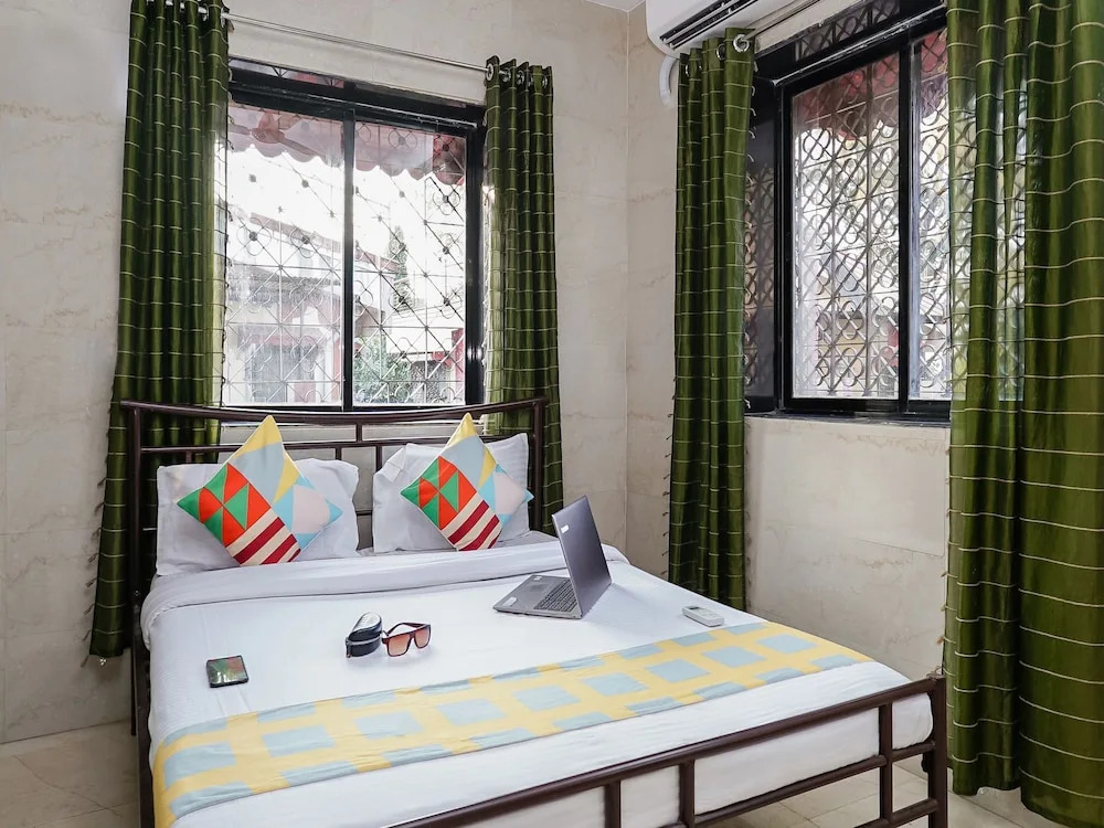 OYO 23069 Home Grand 4BHK Lonavala