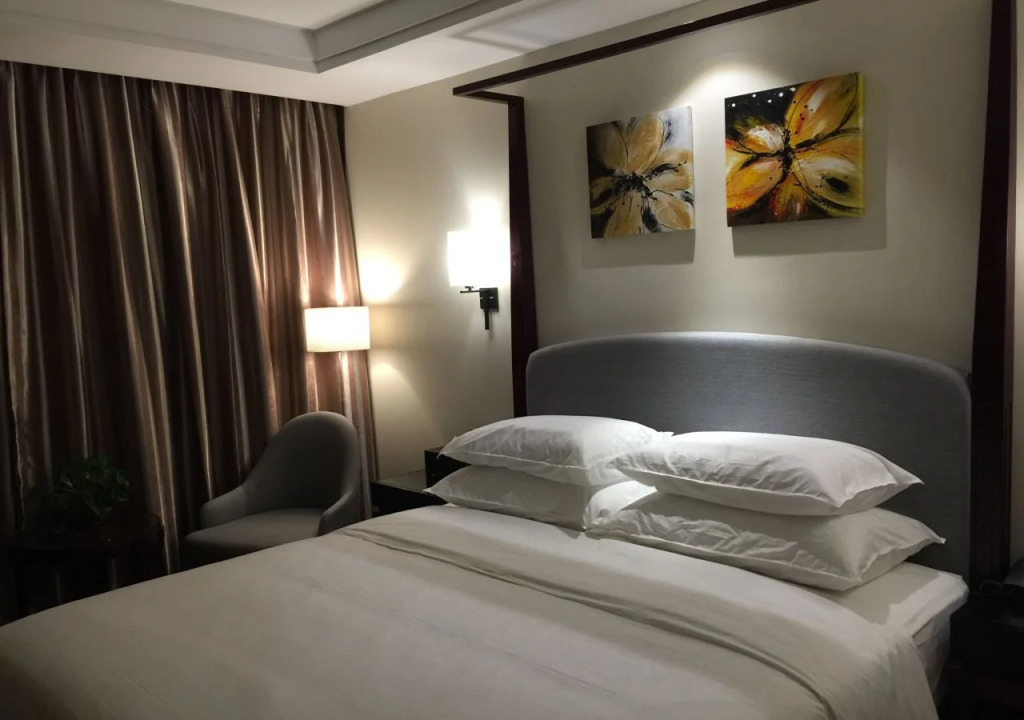 Baolong Homelike Hotel-International Convention Center