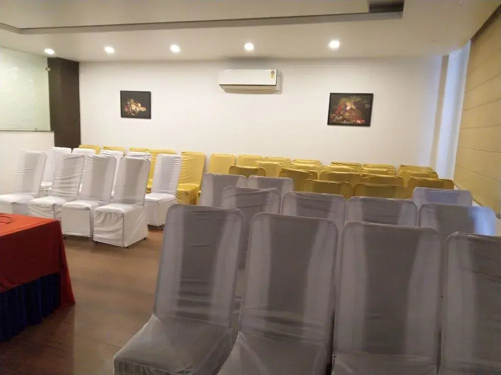 Hotel Kian by JMD Group