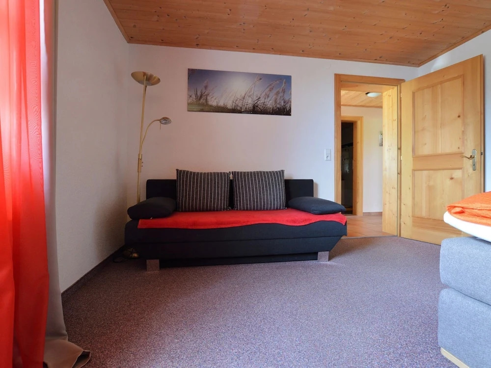 Spacious Apartment With Garden in Bürserberg