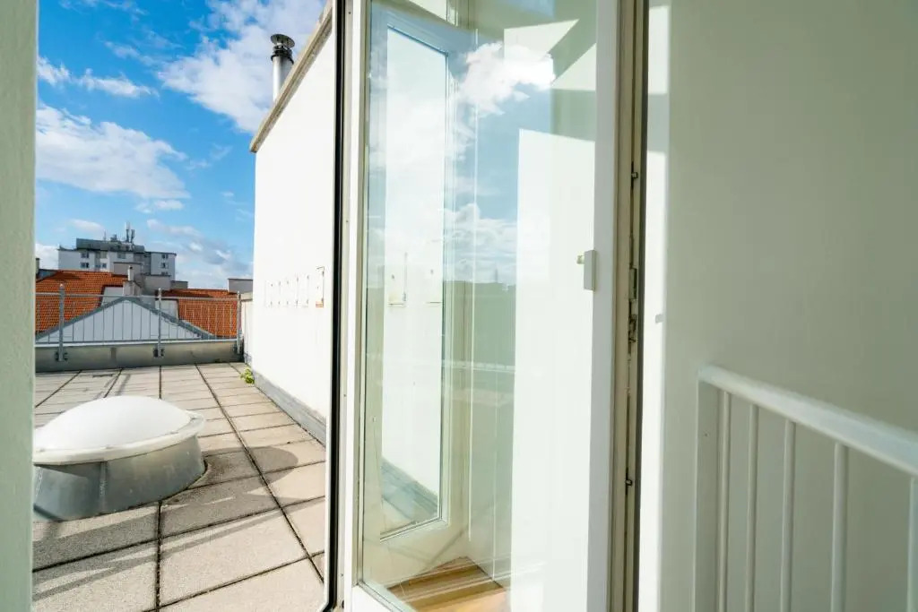 Vienna Residence | Terrific apartment with a phenomenal roof terrace just opposite Belvedere Castle