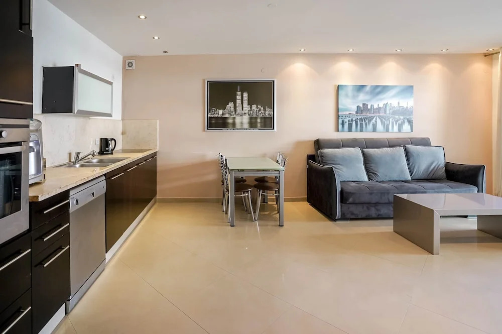 YalaRent Palmore Resort apartments