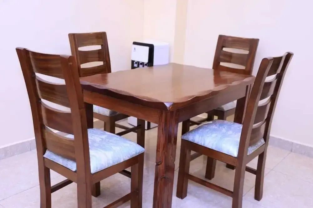 Lux Suites Kileleshwa Business Apartments