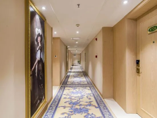 Vienna Hotel (Changsha County Wanjiali North Road Tuqiao Metro Station）