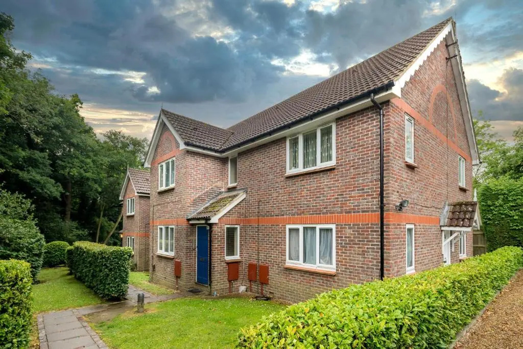 Sublime Stays Thornhill 1 Bed Apartment Crawley