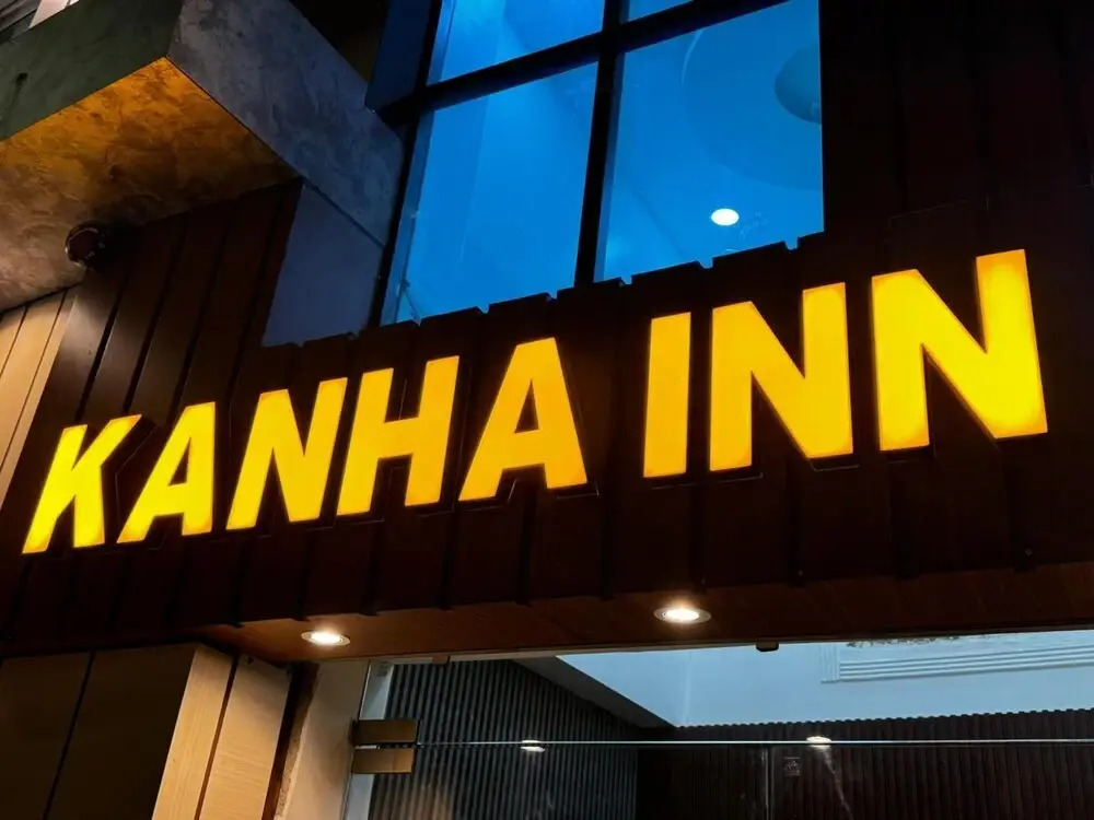 Hotel Kanha Inn Ayodhya