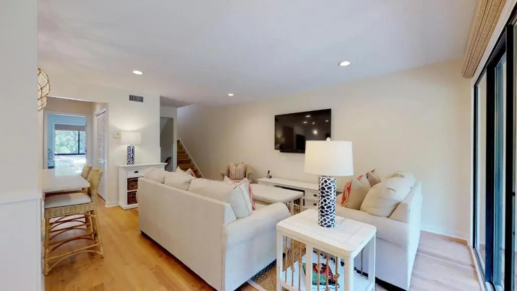 299 Turnberry Village